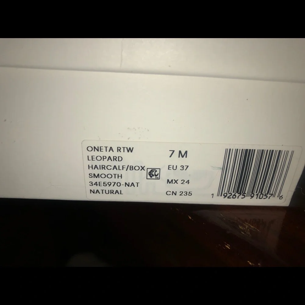 Calvin Klein flats size 7 - Picture 5 of 6
